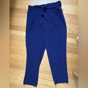 Express Navy Cropped Stretchy Pant with tie waist